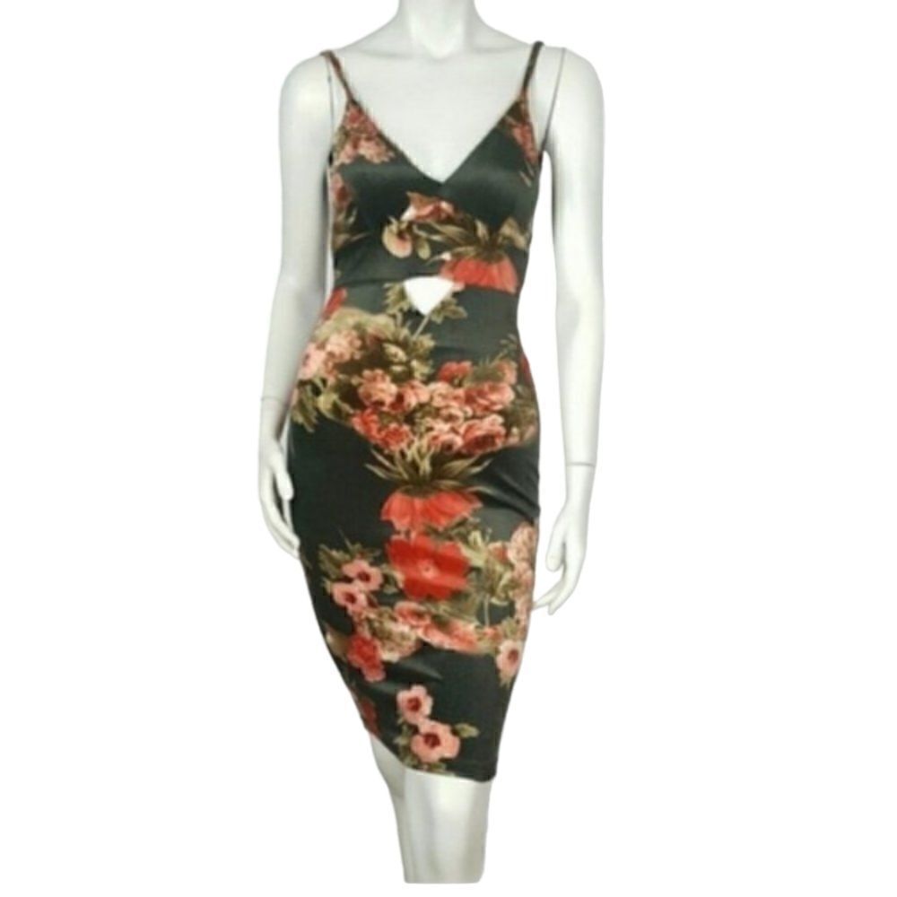 ‎PRIVY Velvet Sheath Midi Dress with Padded Bust Green